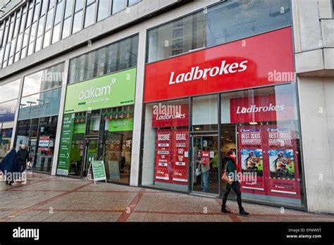 ladbrokes birmingham|Ladbrokes Birmingham B31 3JW .